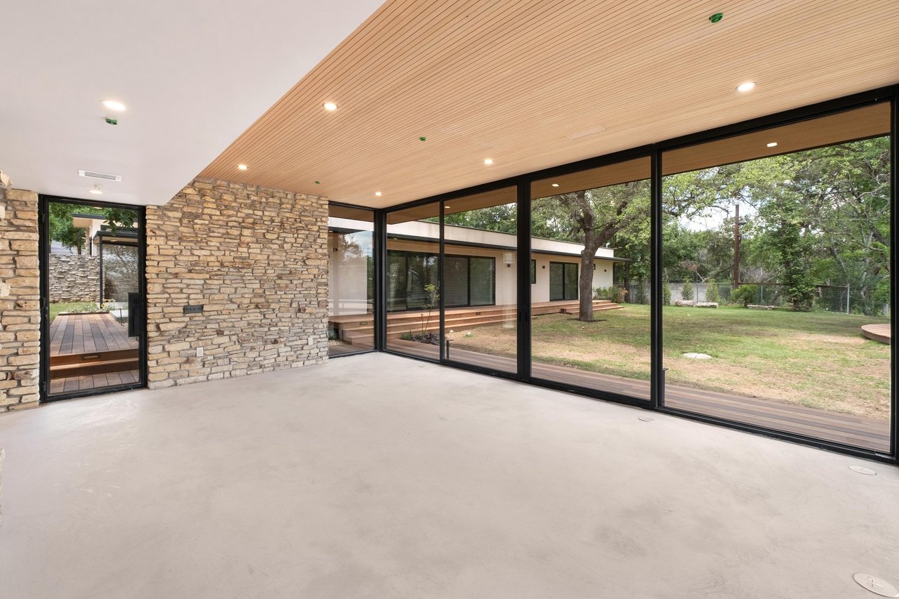 203 Wildcat Hollow and 100 Redbud Trail