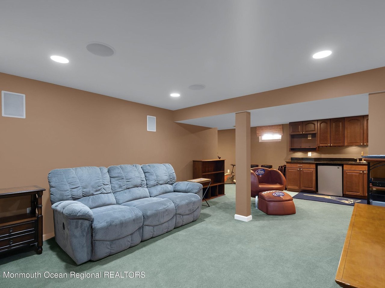 1 Cedar Court