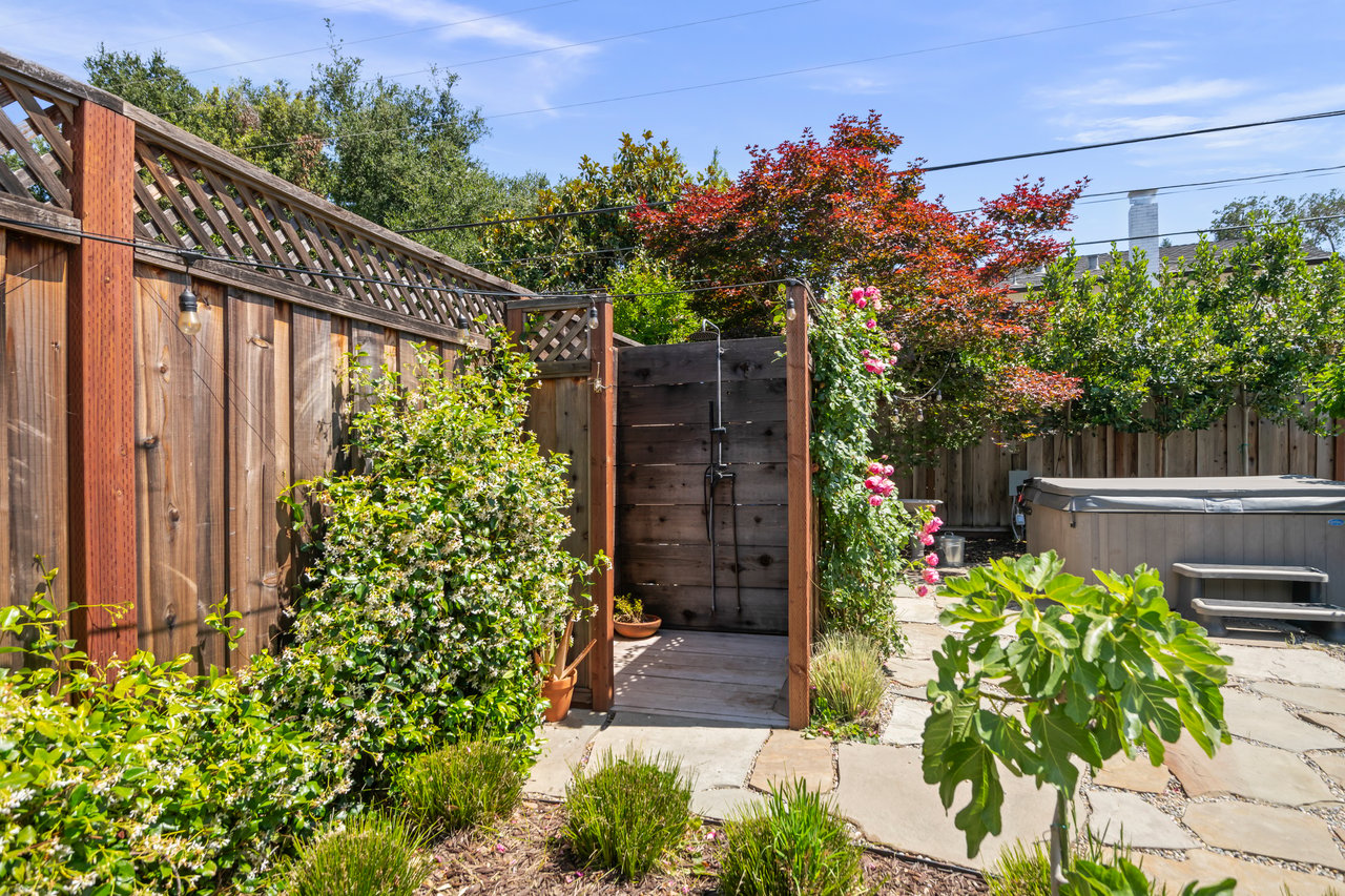 186 Lu Ray Drive