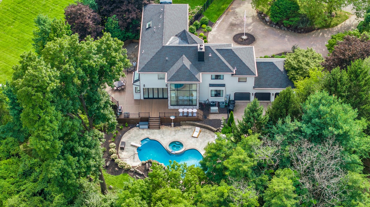 5 Abbington Way, Mendham Twp.