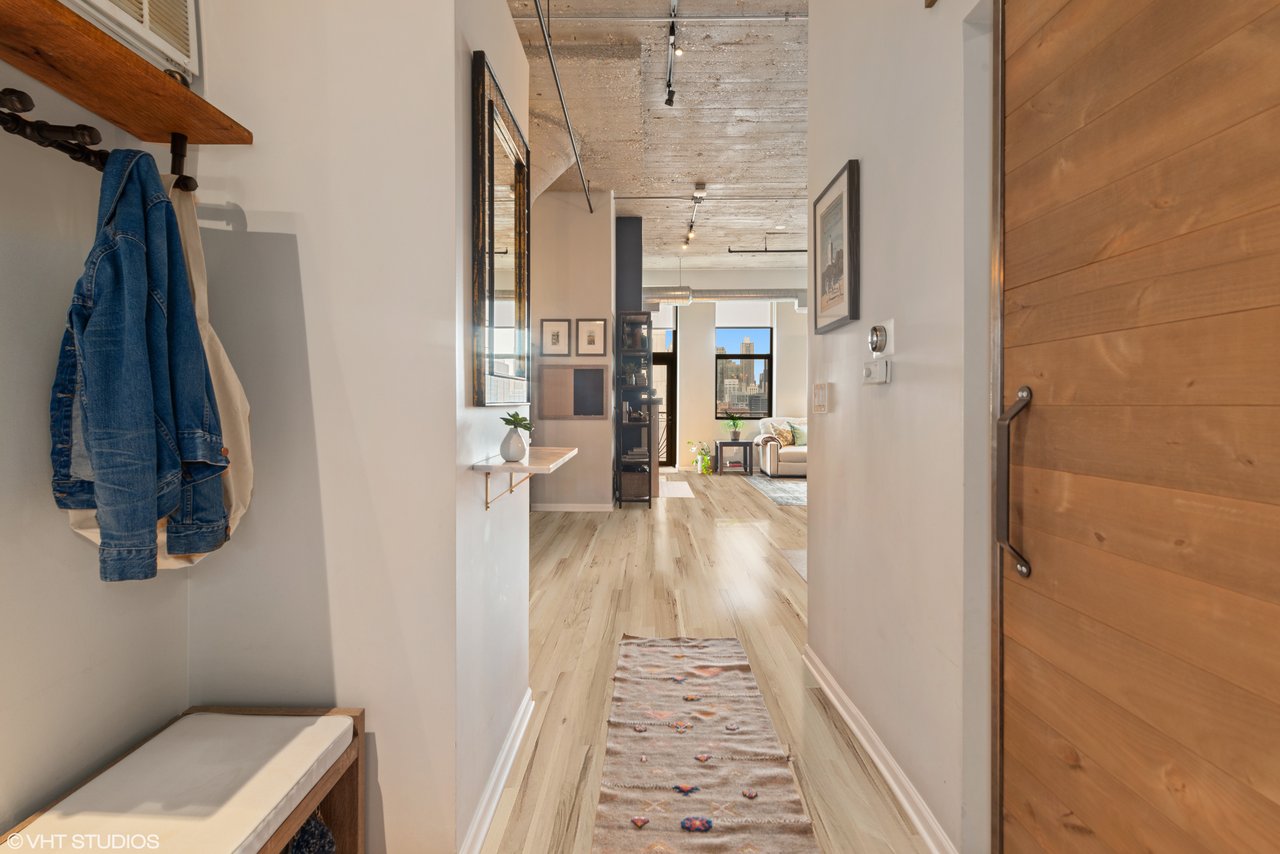  758 N Larrabee St Unit 821