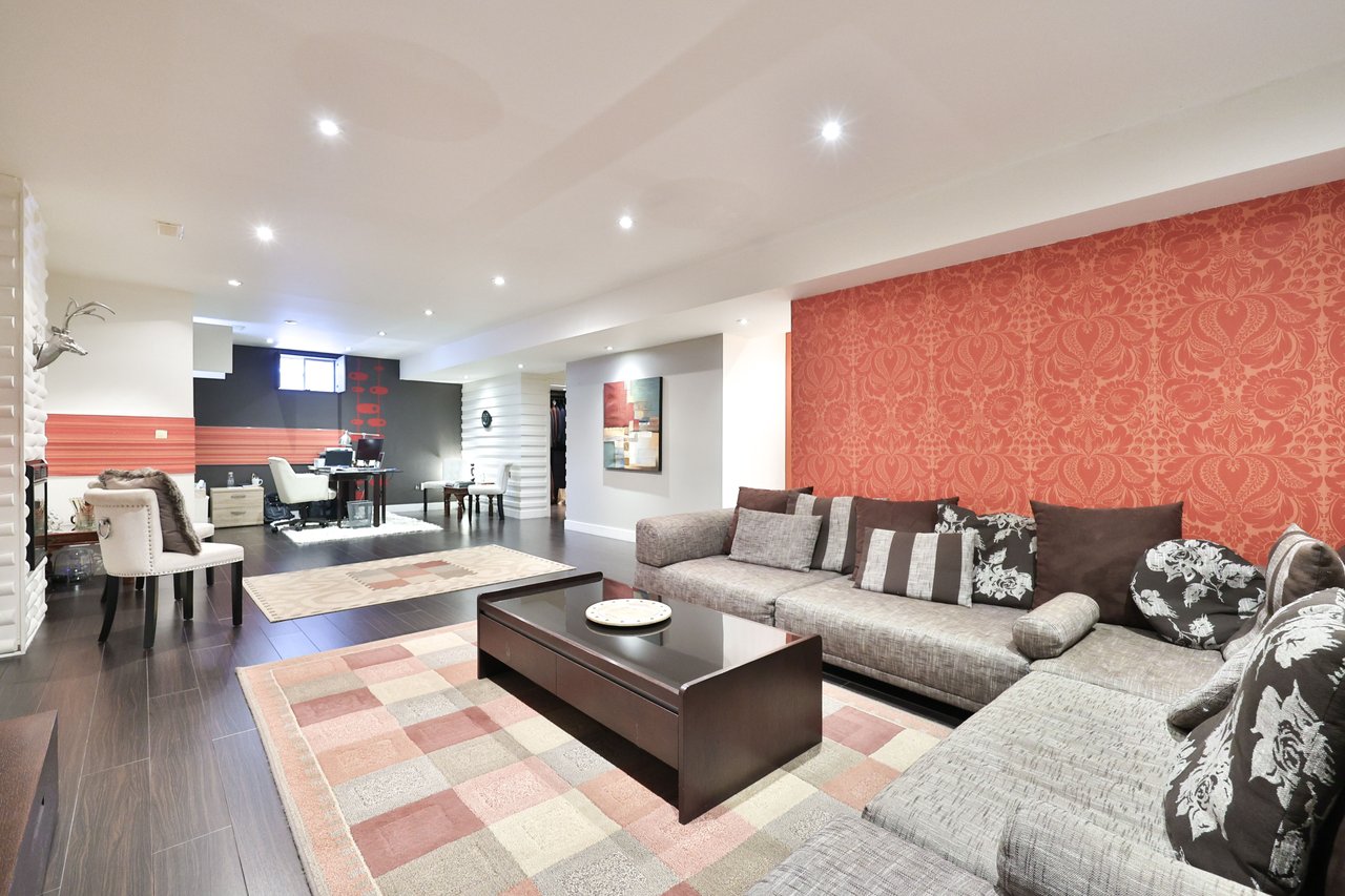 469 Stratford Road, Oakville