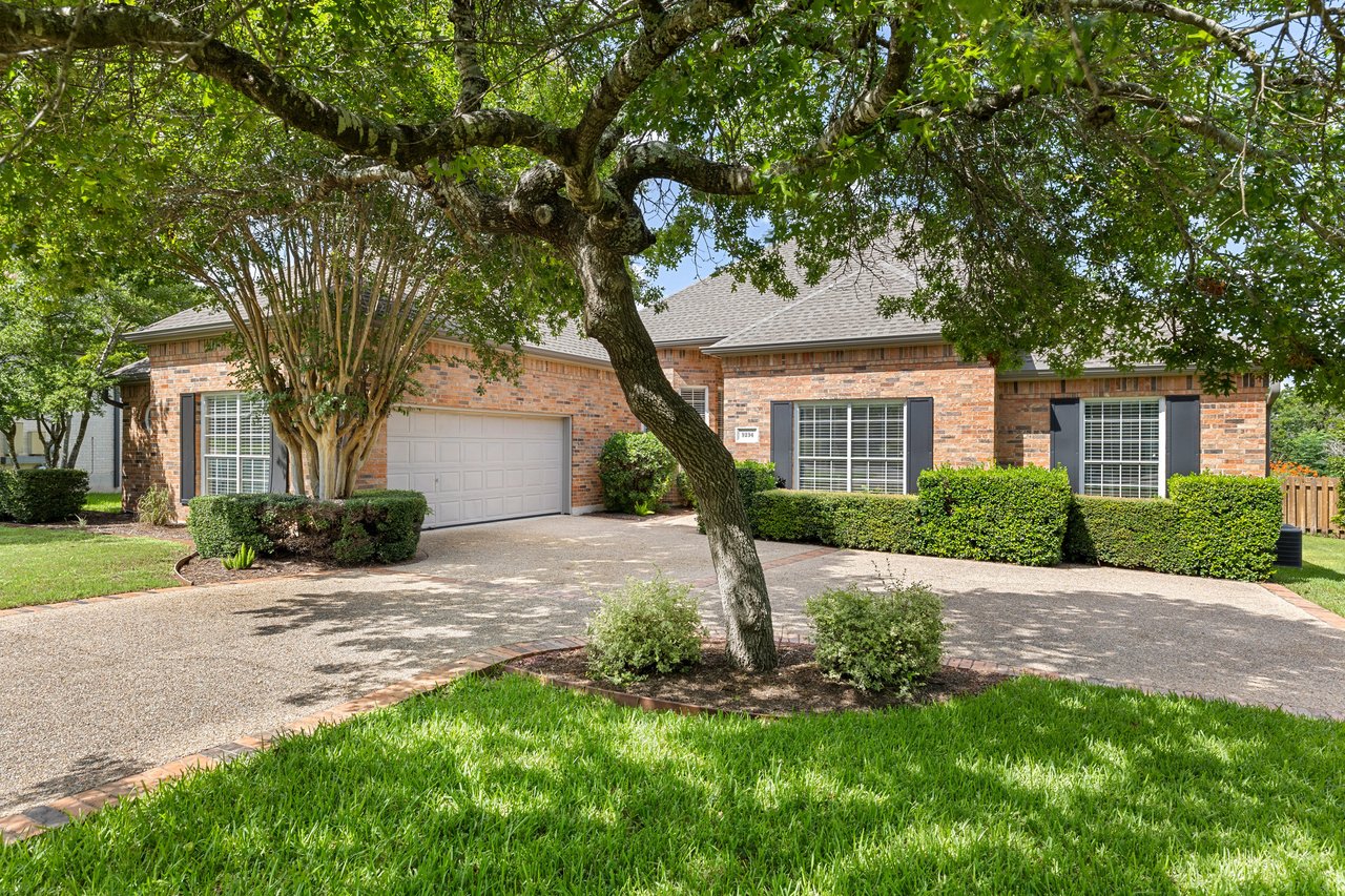 9294 Scenic Bluff Drive