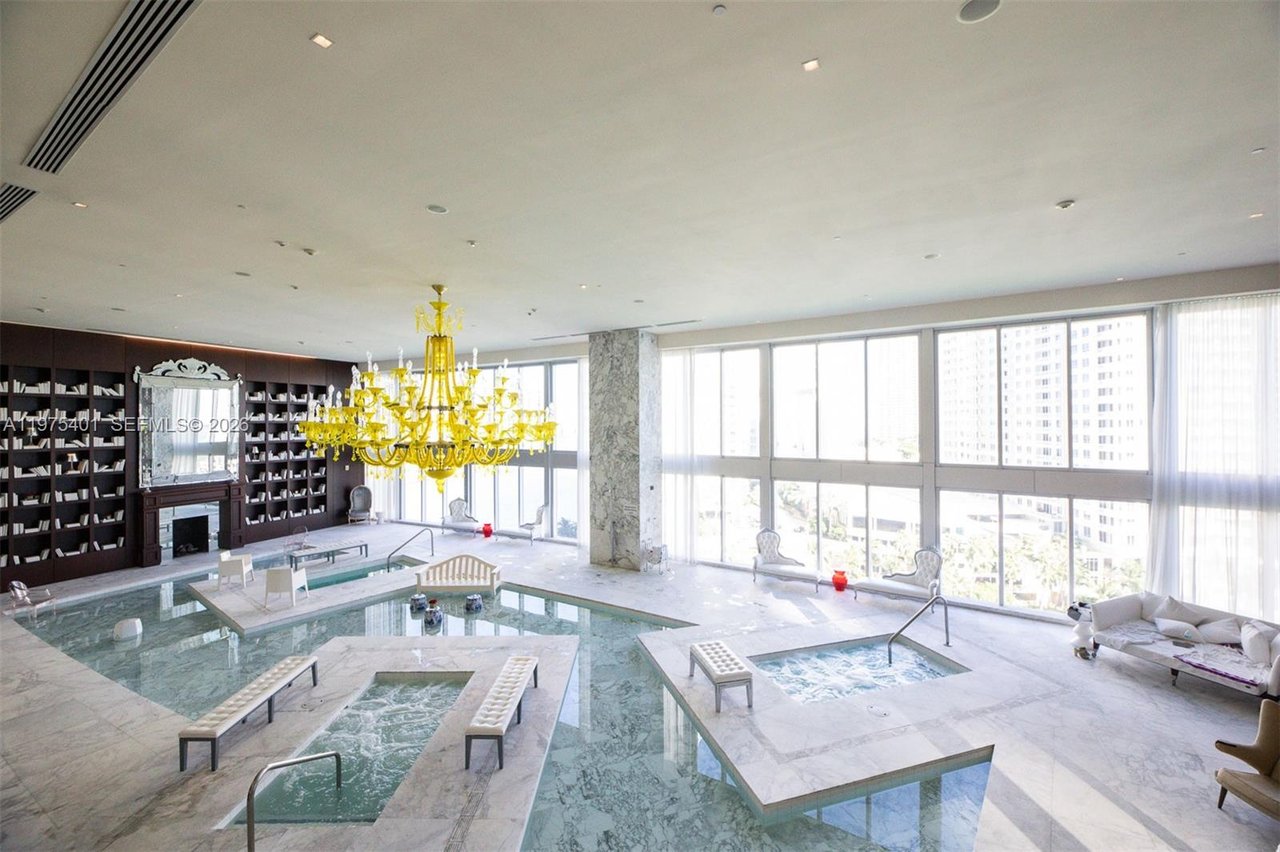 465-brickell-avenue-4301-unit-for-sale-spa