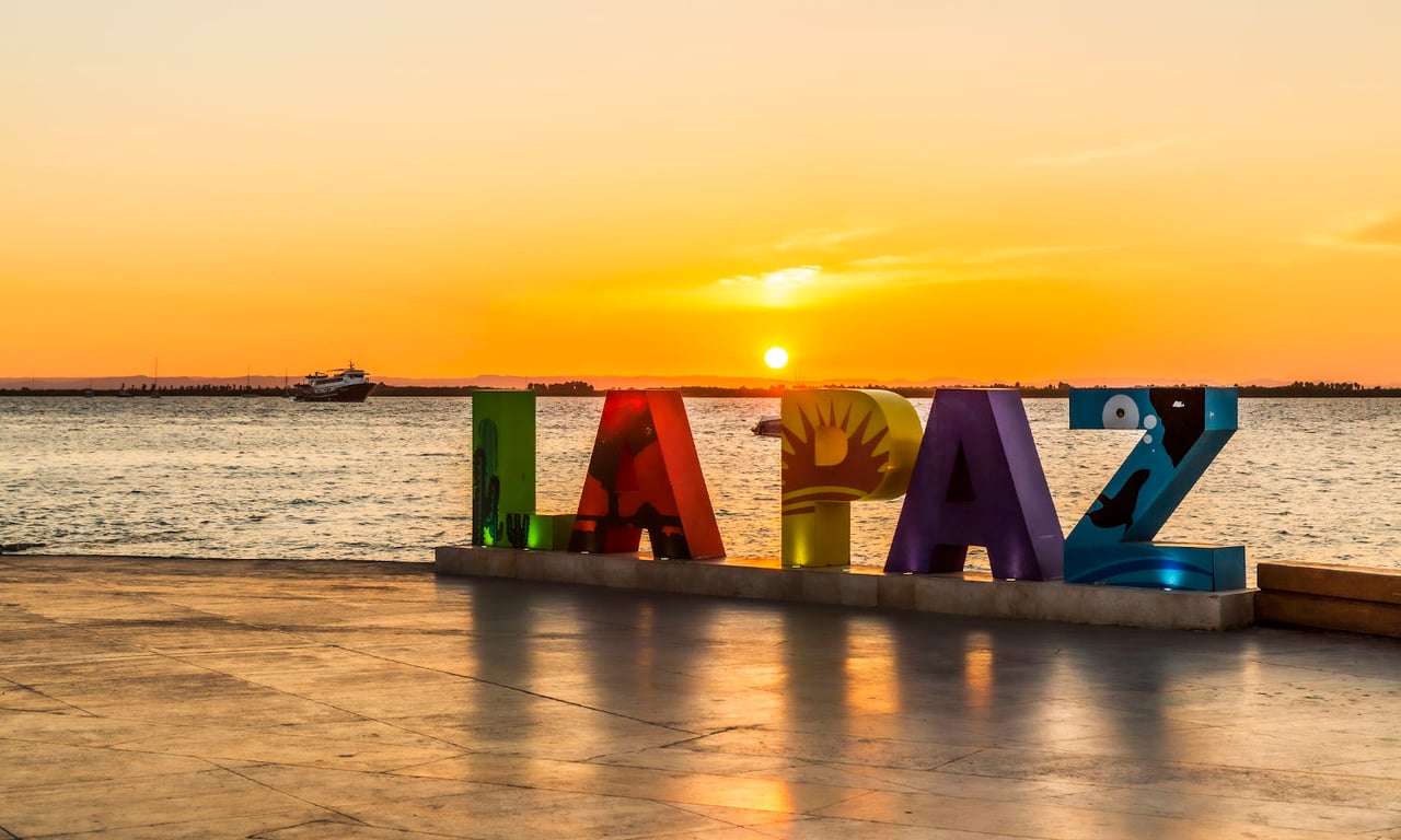 Moving to La Paz from the U.S. or Canada