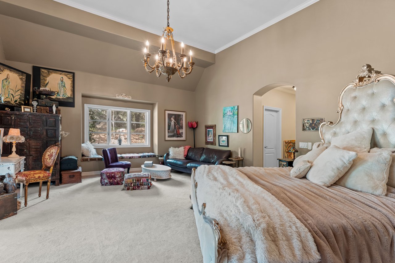 39455 Avenida La Cresta