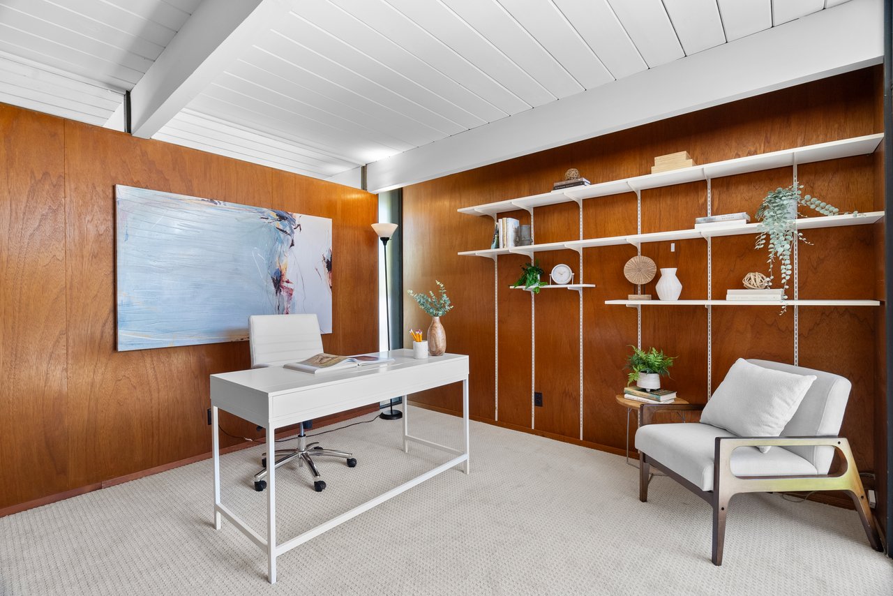 2326 Fairglen Drive
