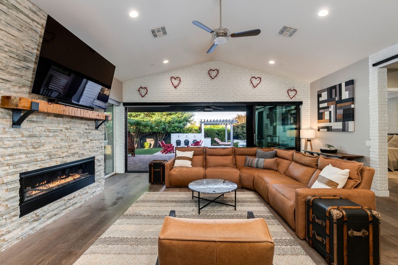 6647 E Calle Redondo