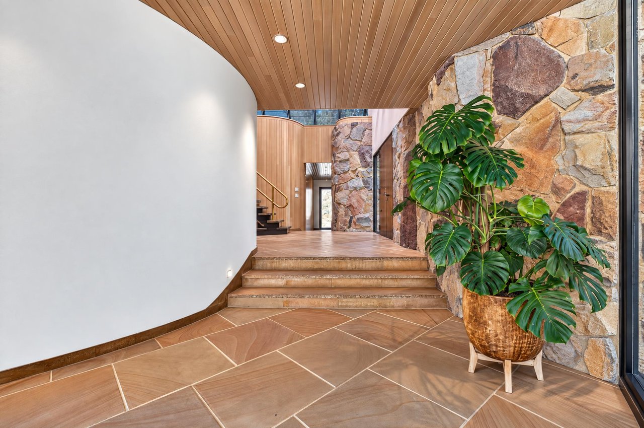 15 Horseshoe Road (Long Island)