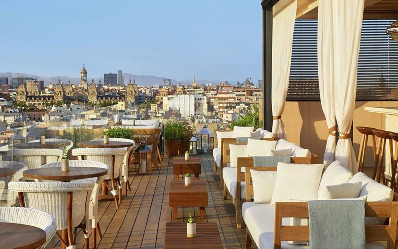Vacation Properties Should be More Like Flirting Than Commitment