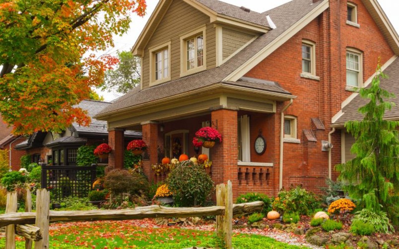 Is Fall a Good Time to Buy or Sell a Home in East Tennessee?