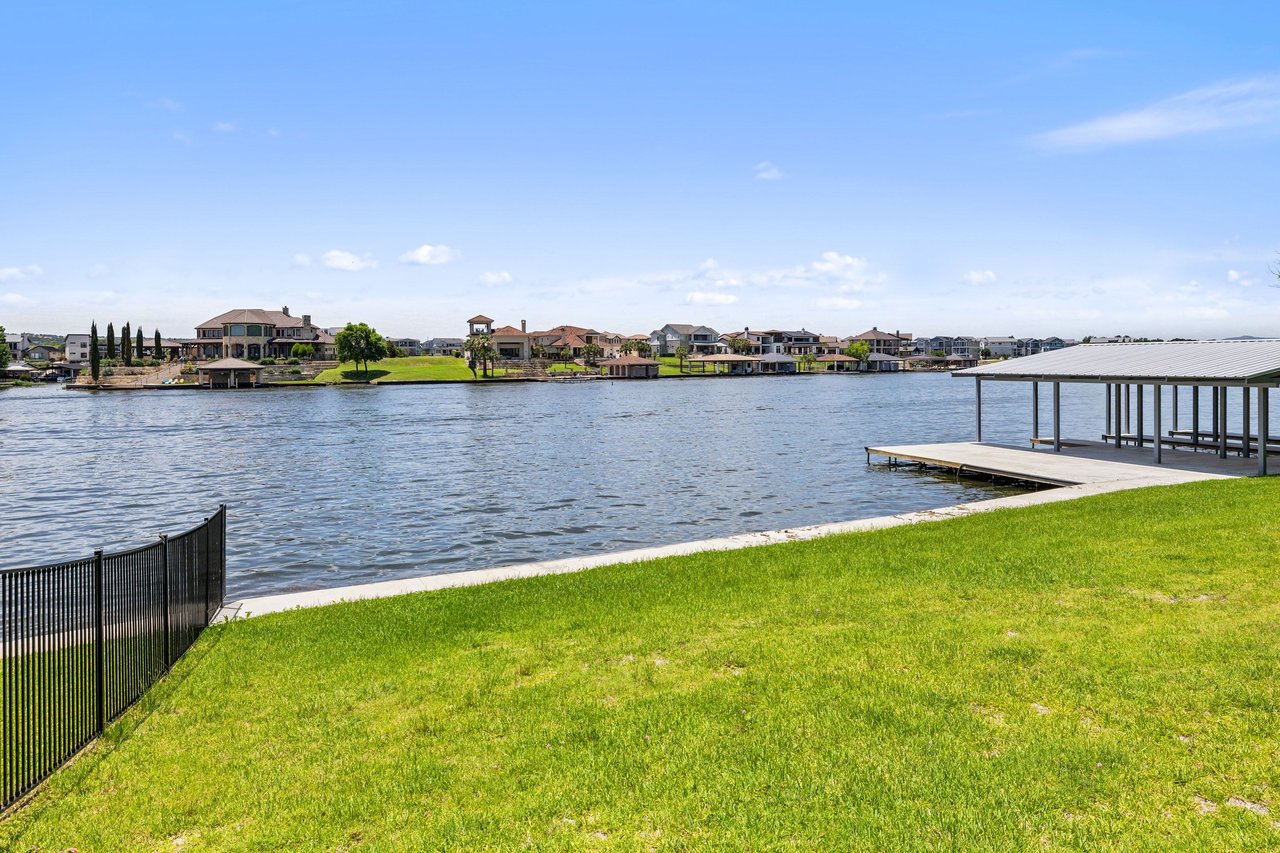 1514 Williams Lakeshore