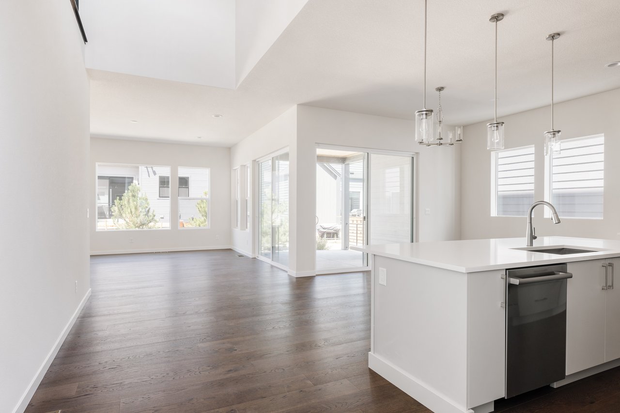 Fusion 1C - Finished Basement & 2-1 Buydown Included