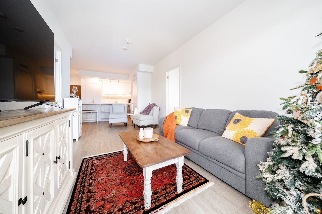 8188 Yonge Street, 235