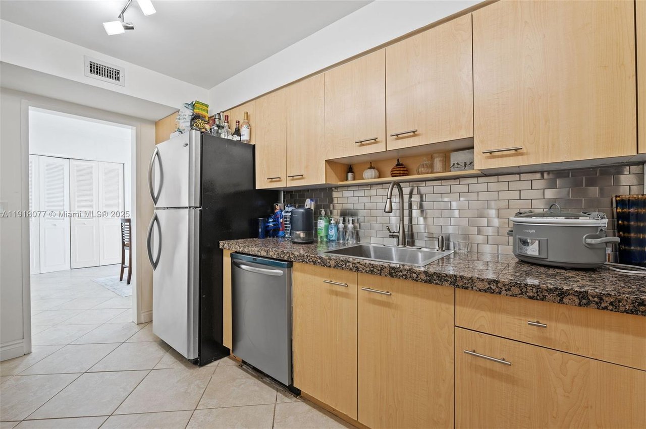 Carlisle On The Ocean Condo, Unit PH14