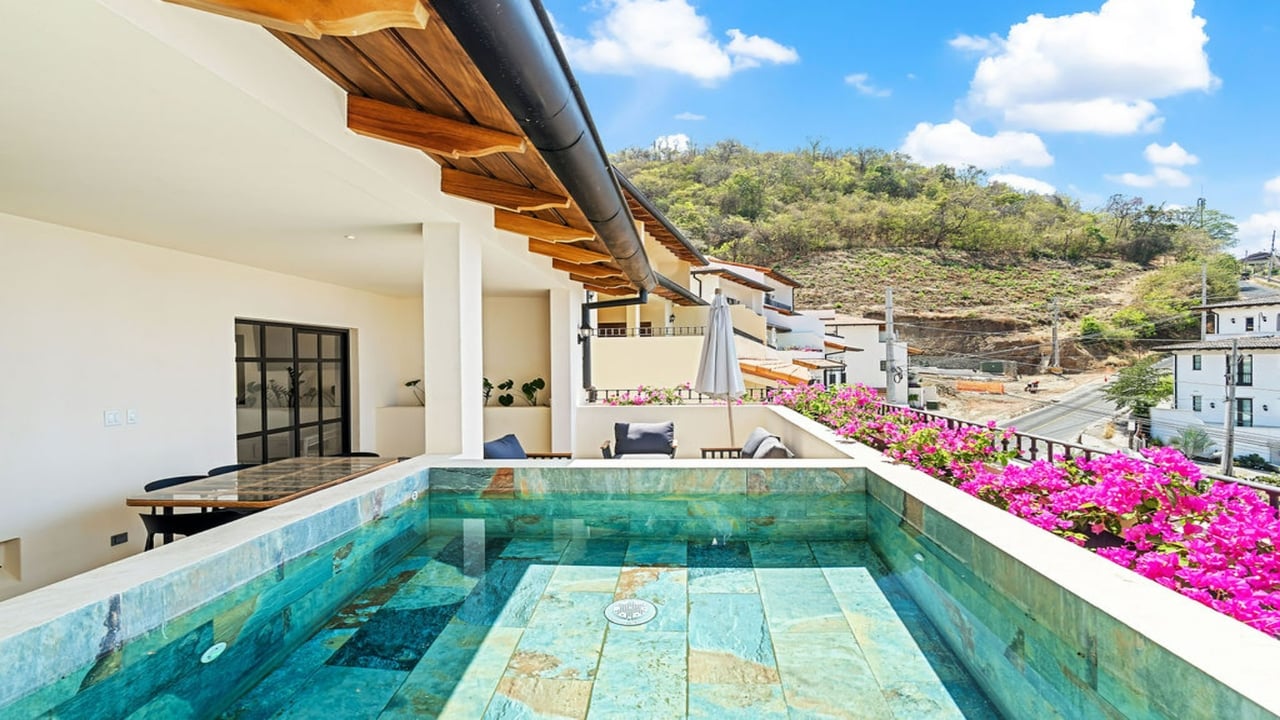 Your Private Escape in the Heart of Las Catalinas