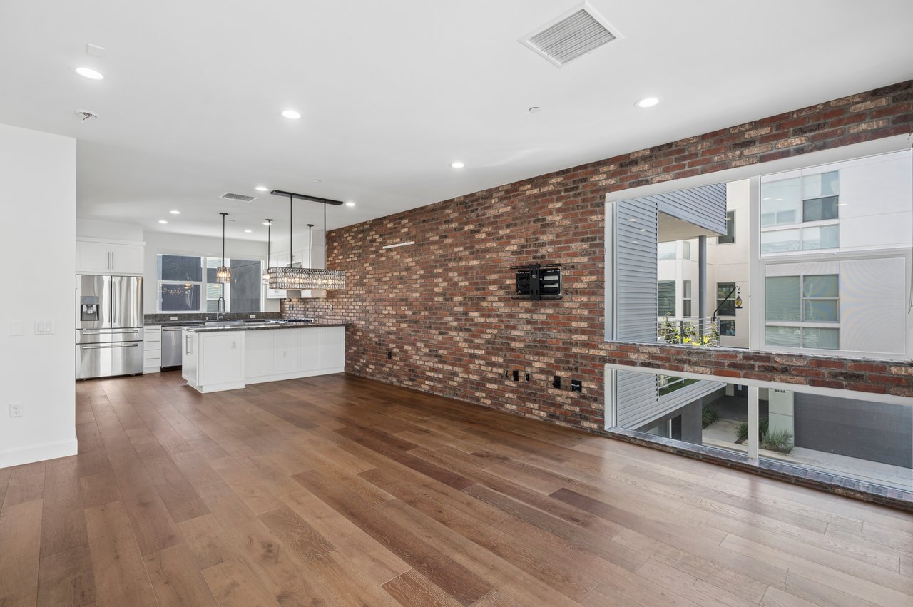 150 Mercer Way