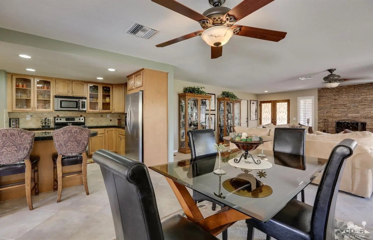 54780 Avenida Obregon