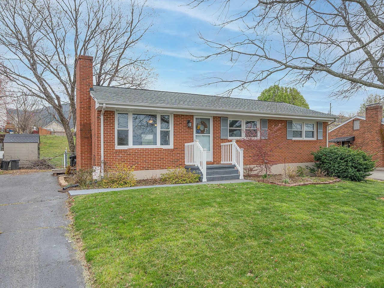 6333 Nell Drive