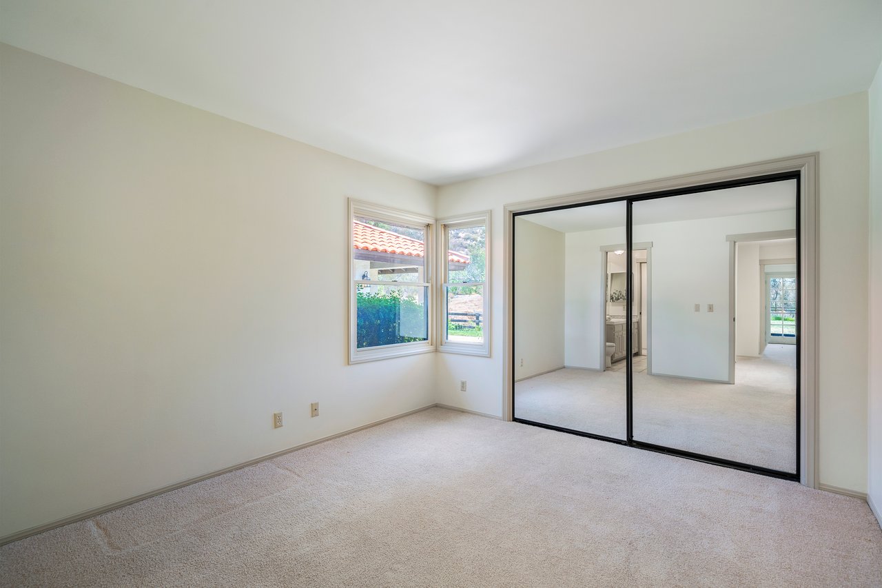 38785 Avenida Bonita