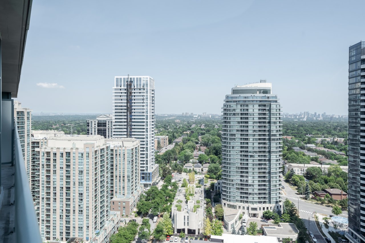 5508 Yonge St PH02