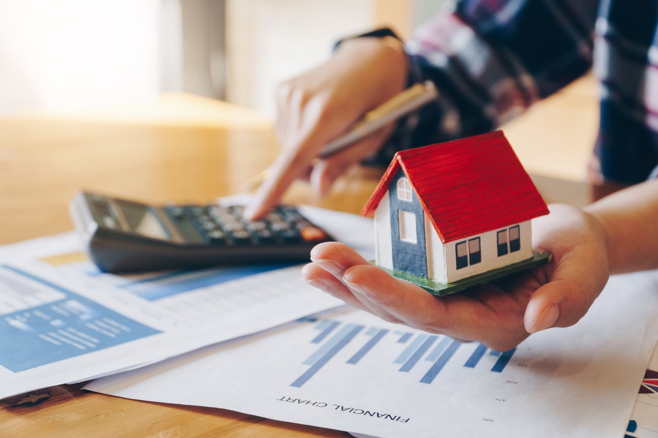 Where Buyers Lose Negotiation Leverage Before Submitting an Offer (and How to Avoid It) cover