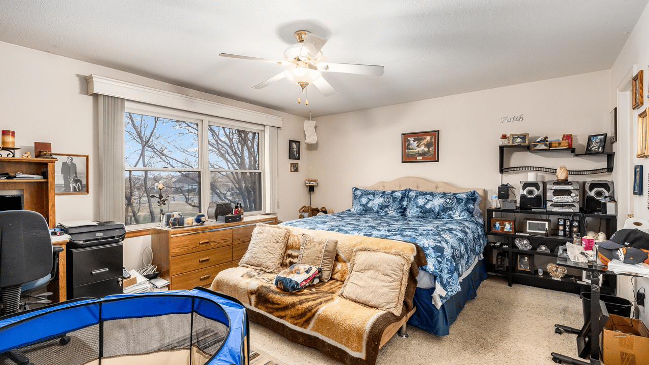 Just Listed: Eastlake Village Townhome with Private Yard