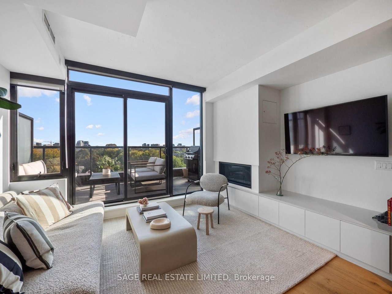 THE CARVALO PENTHOUSE