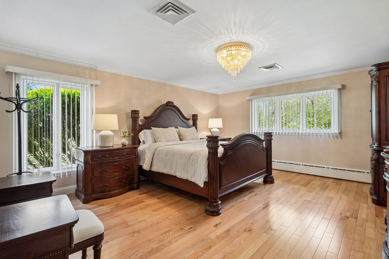 35 Grandview Avenue