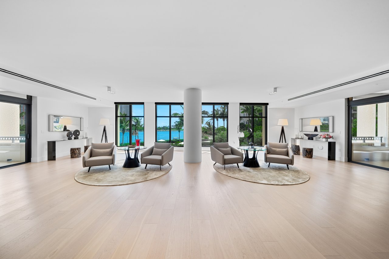 Palazzo Del Sol 7025