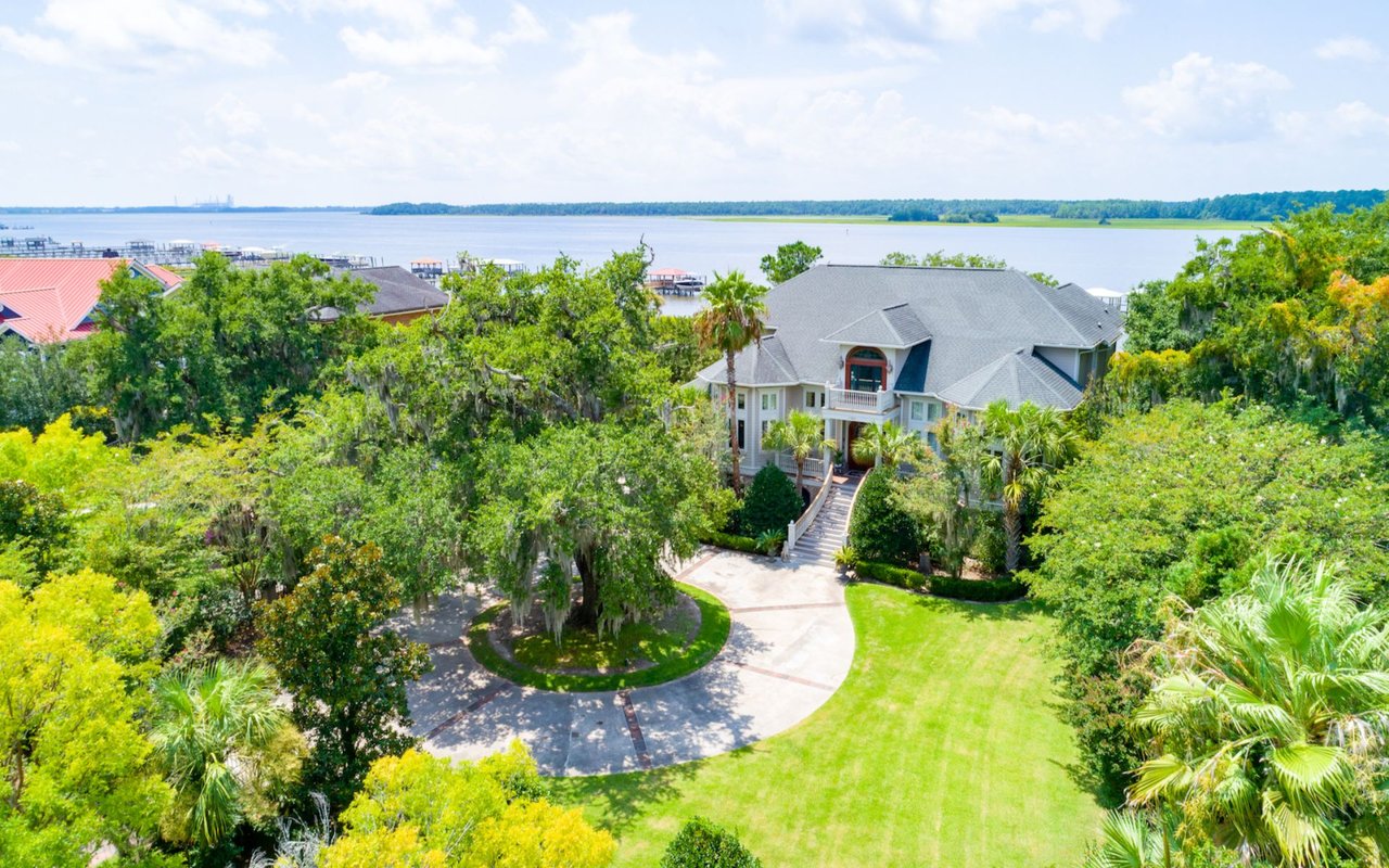 Renovated Deep-Water Home – 2483 River Bluff Lane