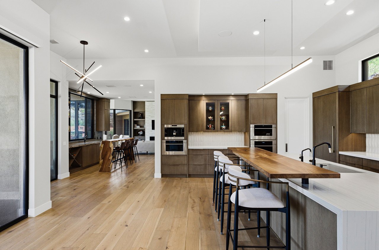 5411 E ROADRUNNER Road