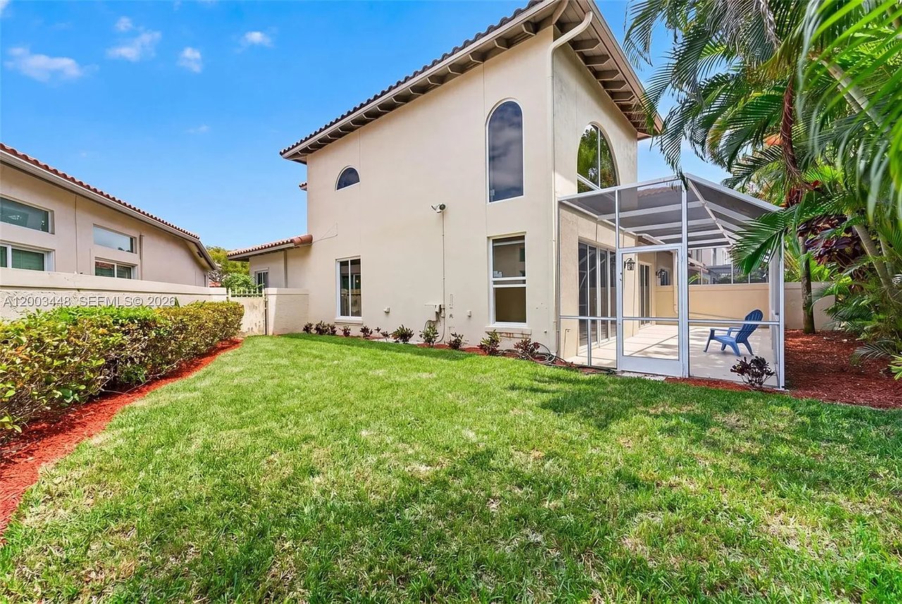 2546 NW 52nd St