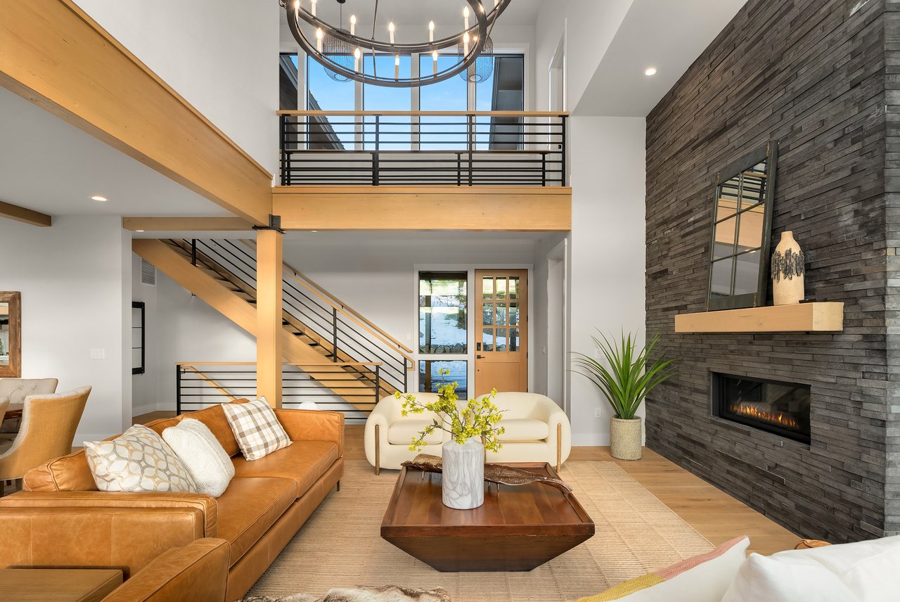 2241 Forest Ridge Drive