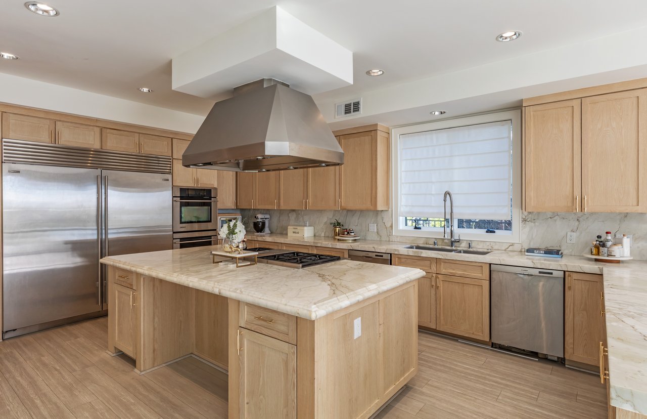 12000 Crest Ct, Beverly Hills