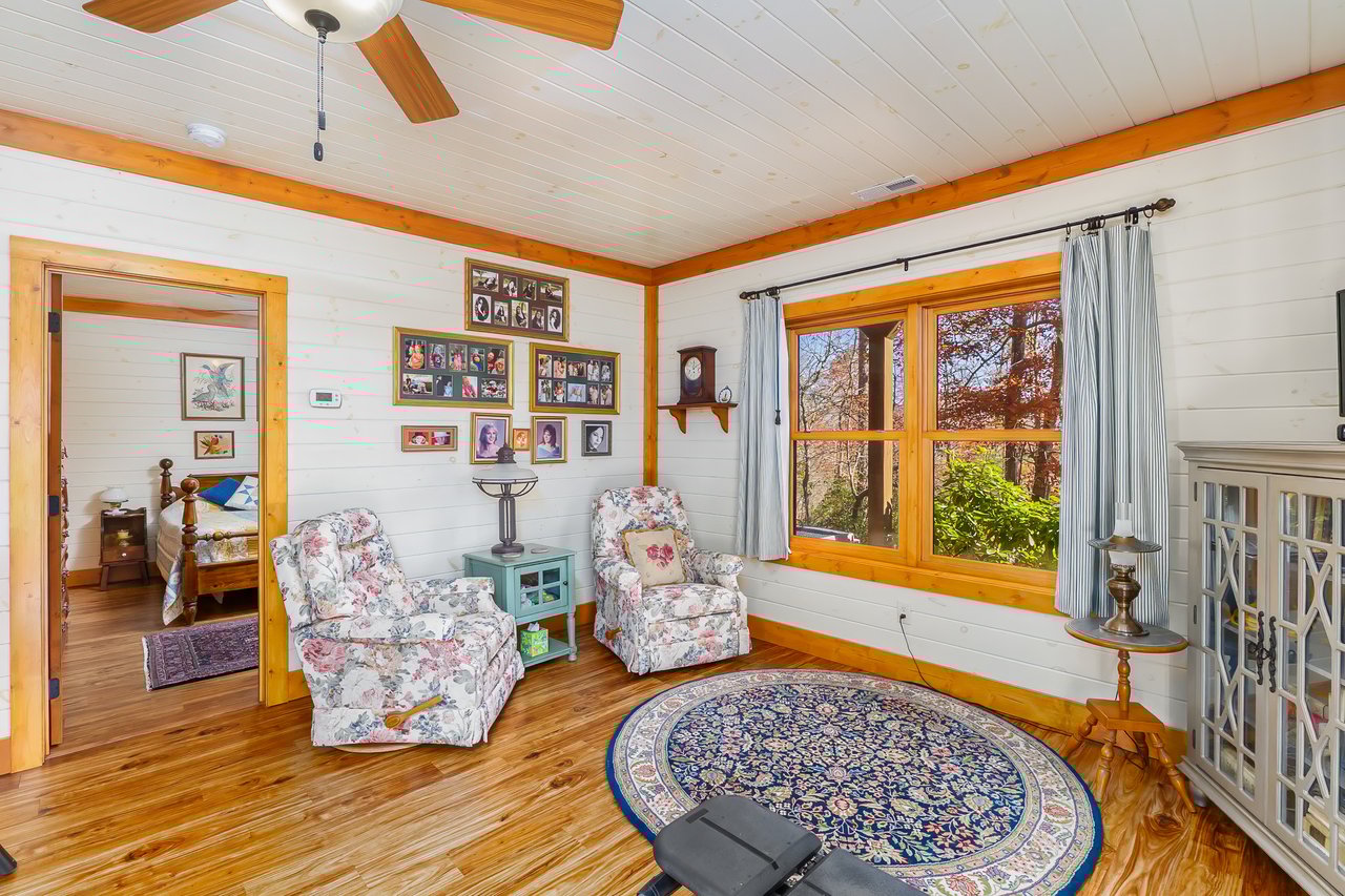 151 Diamond Falls Boulevard