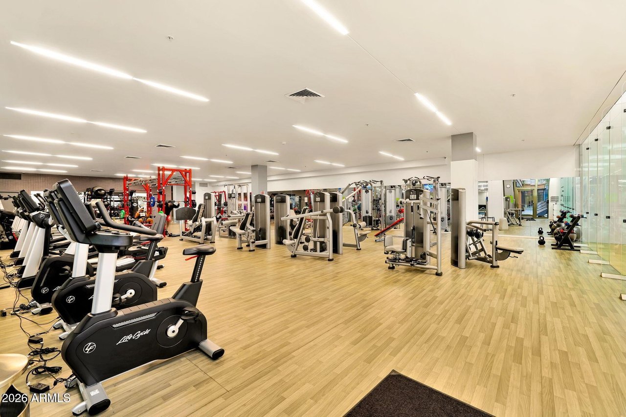 7151 E Rancho Vista Dr, #4001