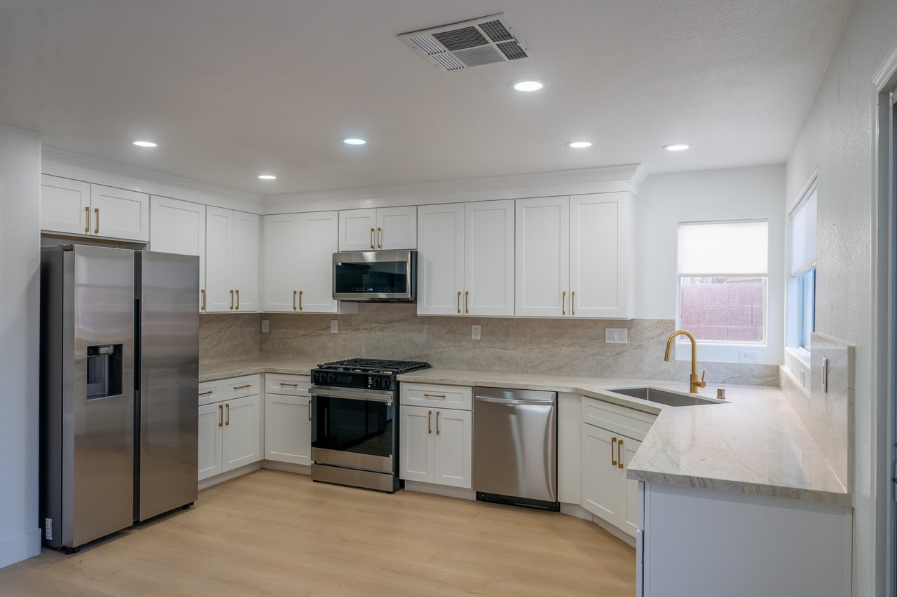 504 Lacabana Beach Drive