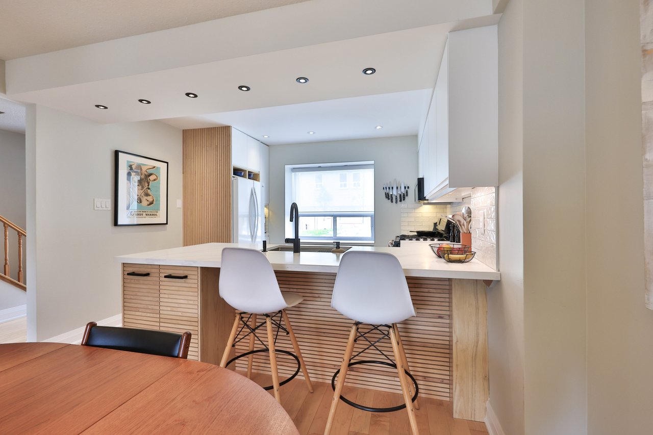 83-1055 Shawnmarr Road, Mississauga