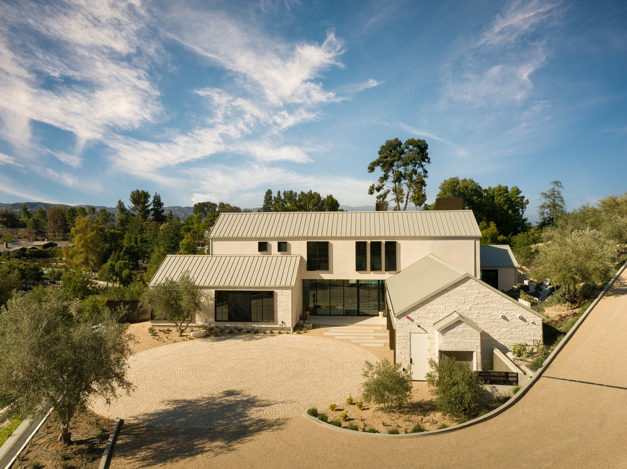 24172 Lupin Hill Rd