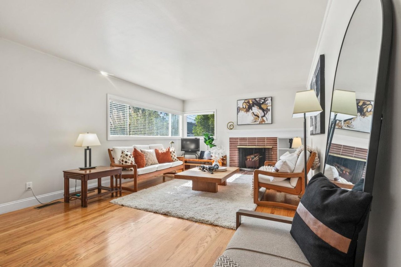792 Maddux Dr