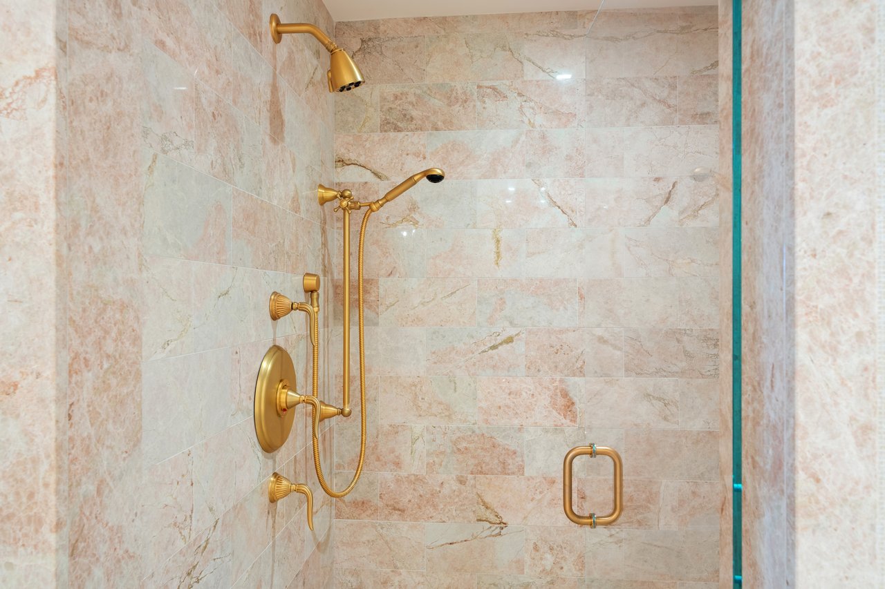 6000 Island Blvd # 1803