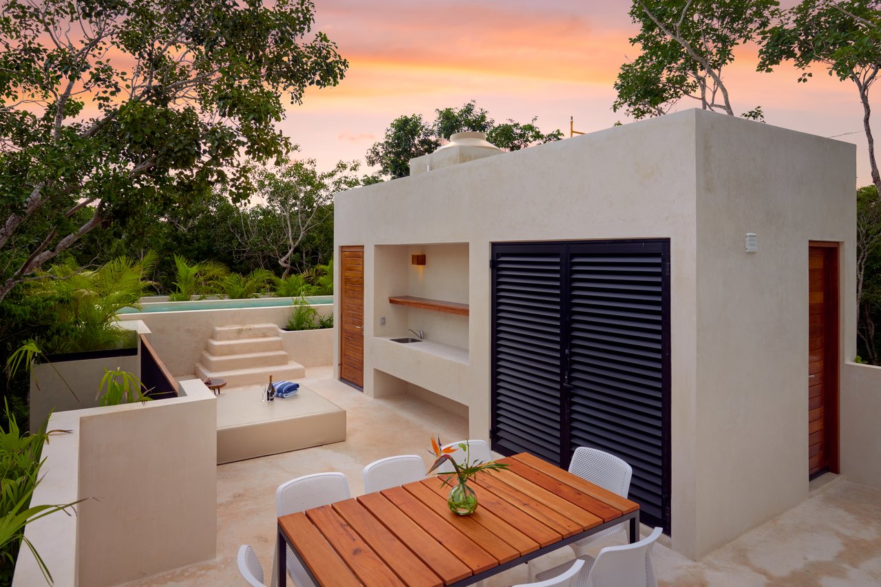 Casa David | 3BR Jungle Villa w/ Rooftop Pool