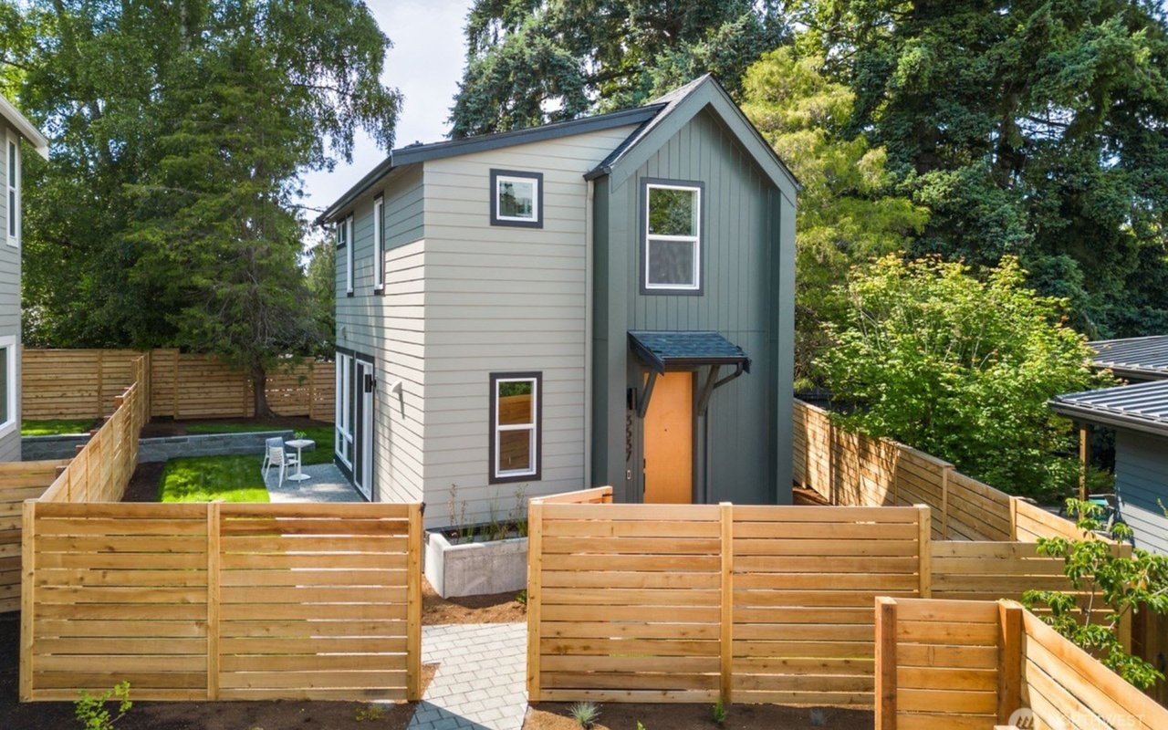 3637 38th Ave W