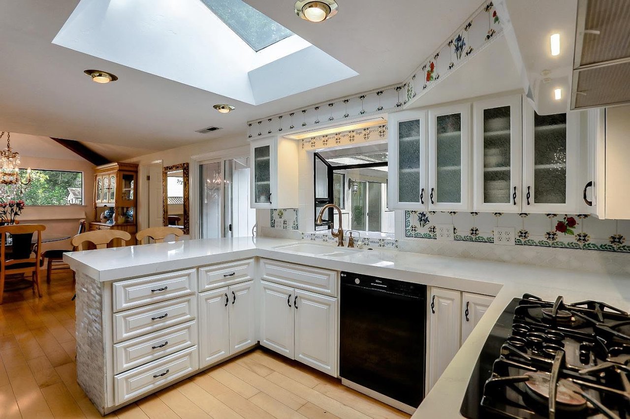 10 Upper Cir