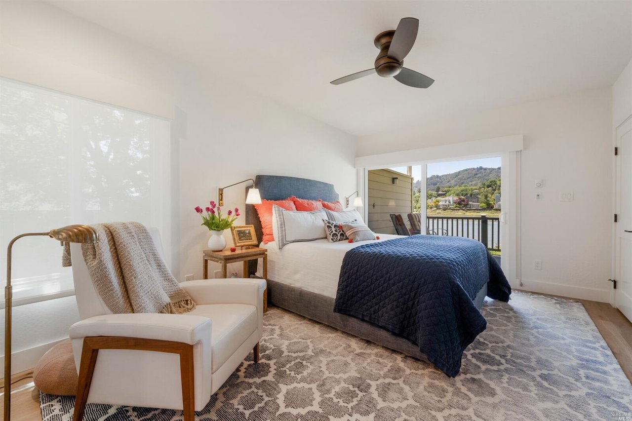 1125 S Eliseo Dr