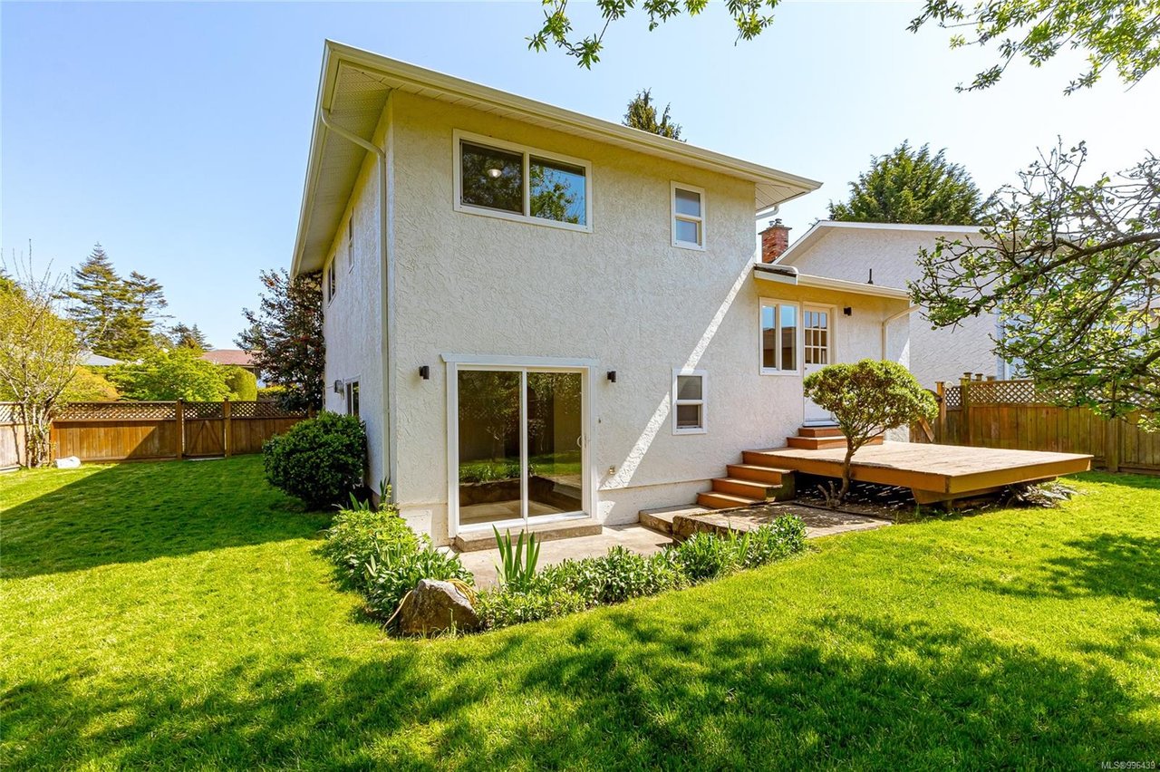 4354 Okano Pl
