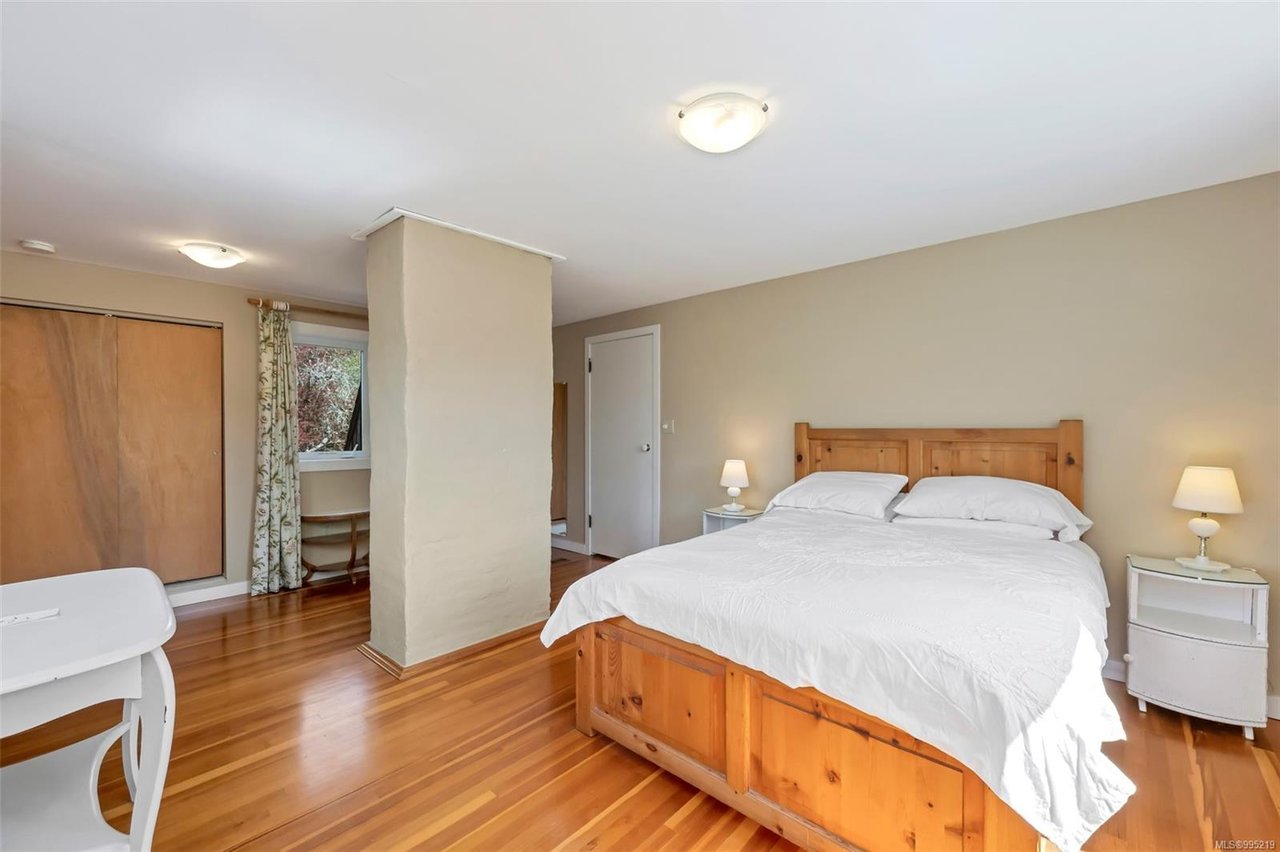 36 Tovey Cres, View Royal