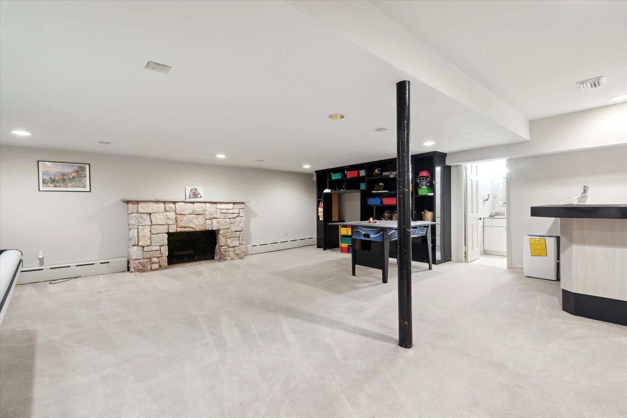 707 Hagys Ford Rd