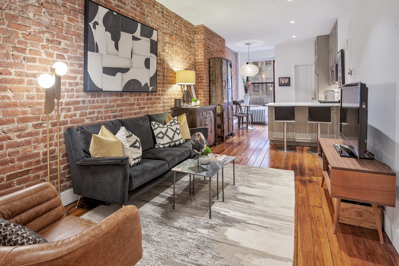 204 East 90th Street, 2E